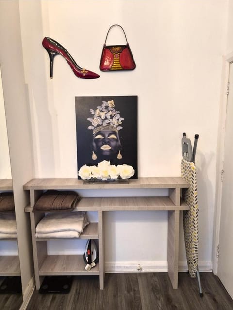 Stylish Private Flat Close to Manchester City Centre! Apartment in Prestwich