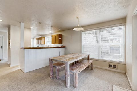 BareFoot Breeze House in Pacific City