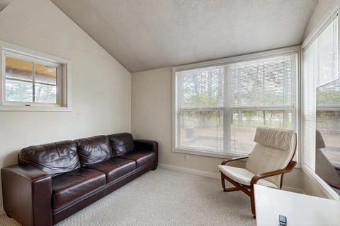 BareFoot Breeze House in Pacific City