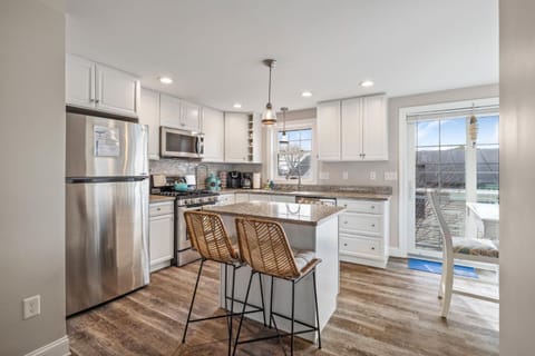 Bliss on Brissette Marsh Views Kid's Bunk Room House in Newburyport