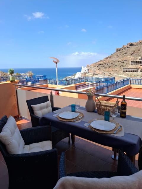 Patio, Natural landscape, View (from property/room), Balcony/Terrace, Seating area, Mountain view, Sea view