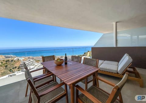 View (from property/room), Balcony/Terrace, Seating area, Sea view
