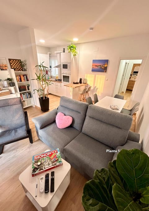 Kitchen or kitchenette, Living room, Seating area