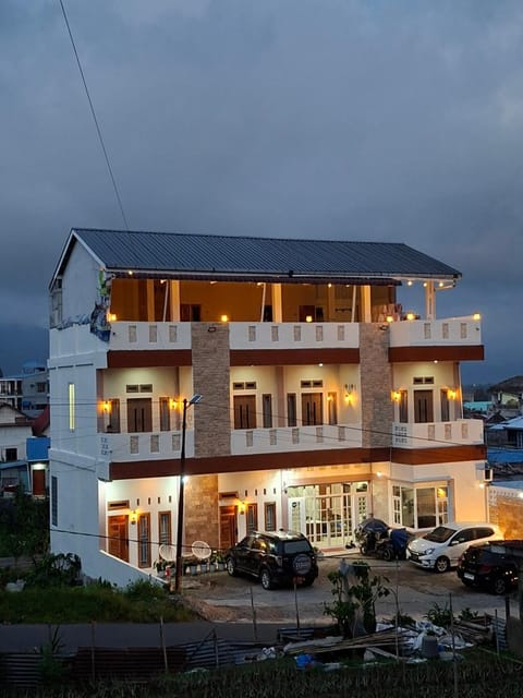 Property building, Night