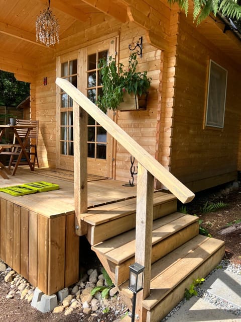 Creekside Bunkies Apartment in Roberts Creek