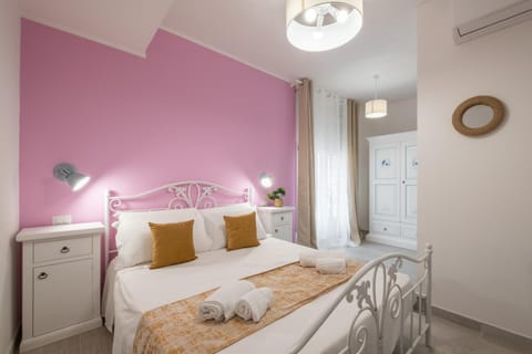 Sa Domu Colorada- Eleganza e comfort nel centro di Villasimius Bed and Breakfast in Villasimius