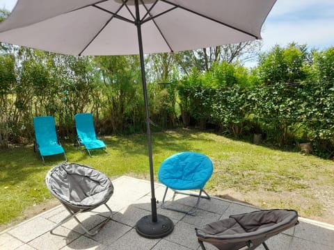 Patio, Garden, Garden, Balcony/Terrace, Garden view, sunbed