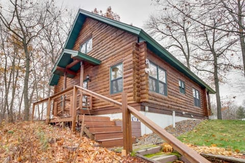 Pet-Friendly Garrison Retreat House in Mille Lacs Lake