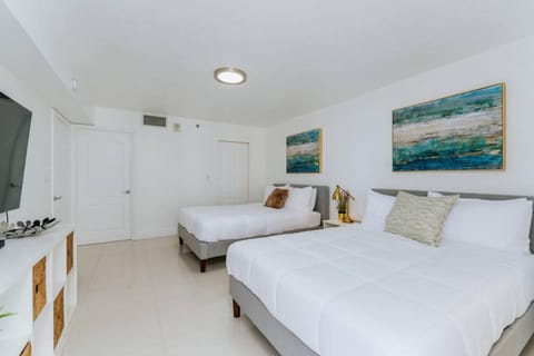 Amazing 2BR at Brickell Free Parking House in Brickell