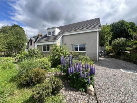 Lomond Villa House in Fort William