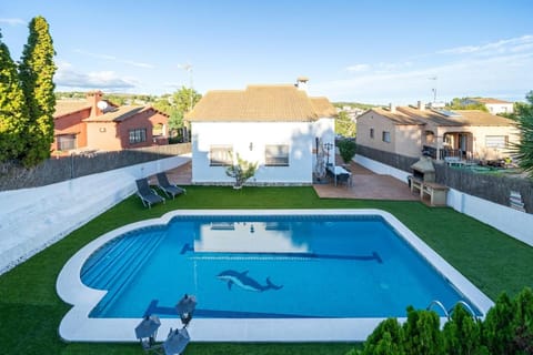 Property building, Pool view, Swimming pool