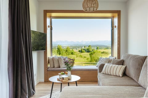 Day, Natural landscape, View (from property/room), Living room, Seating area, Mountain view