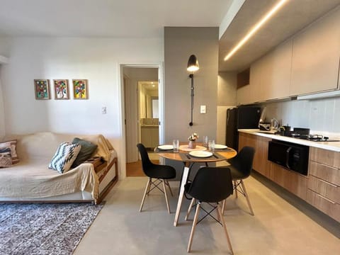 Kitchen or kitchenette, Living room, Seating area, Dining area, stove