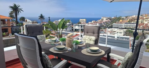 Day, View (from property/room), Balcony/Terrace, City view