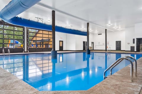 Serenity Oaks Stay for 16 House in Indian Point