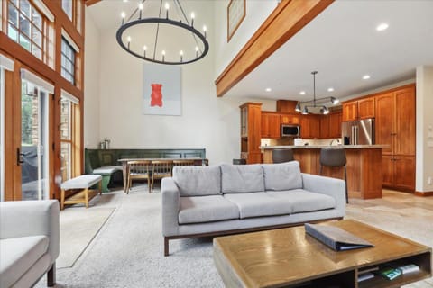 Elkpoint - Unit 8 House in Purgatory