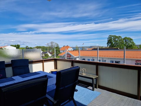 View (from property/room), Balcony/Terrace