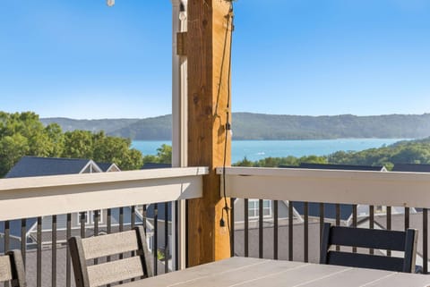 Ingallview at Branson Cove Indoor Pool House in Ridgedale