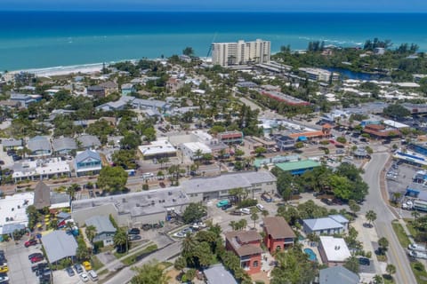 Lulu's Key House – Entire 4-Unit Complex House in Siesta Beach