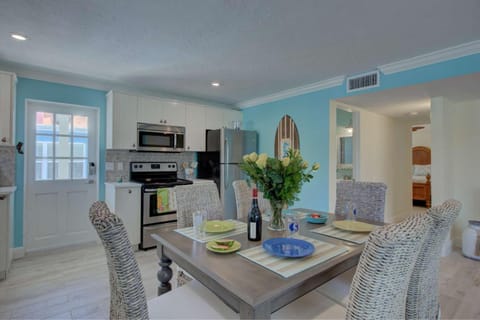 Lulu's Key House – Entire 4-Unit Complex House in Siesta Beach