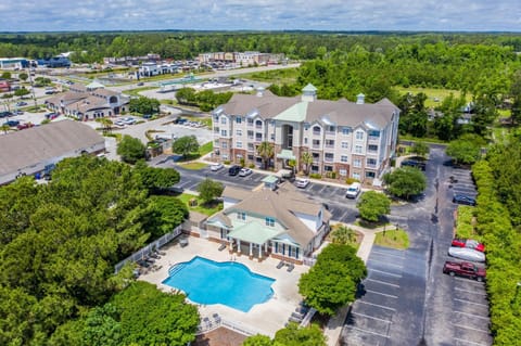 4 Bedroom modern condo with community pool House in Surf City