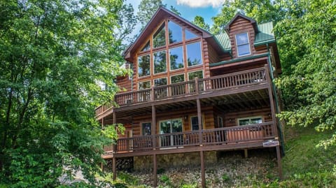 Majestic Manor - Peaceful Modern Cabin Retreat Near Watauga Lake Cabin in Watauga Lake