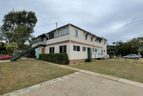 Property building, Street view, Parking