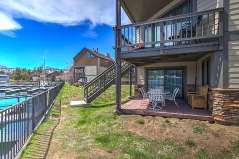 Tahoe Keys Marina View - 3 BDR Desirable Community Apartment in South Lake Tahoe