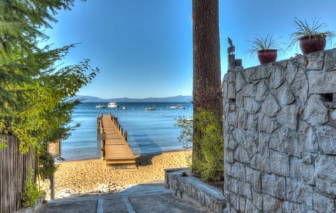 Zephyr Cove Cabin - Walk to Lake & Beach Cabin in Zephyr Cove