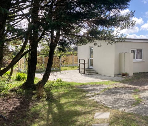 Property building, Natural landscape, Garden, Garden view