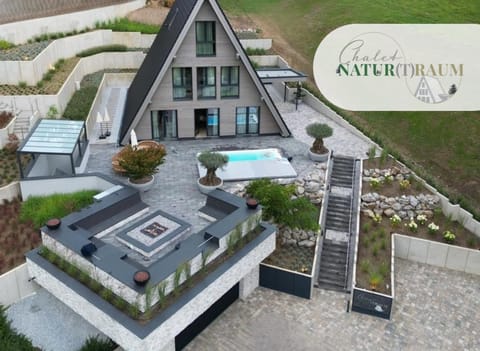 Property building, Property logo or sign, Bird's eye view, Garden, Garden view, Area and facilities, Swimming pool