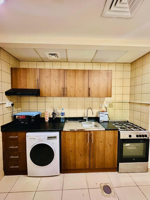 Cozy Beachfront Stay in Luxury Studio Apartment in Ajman