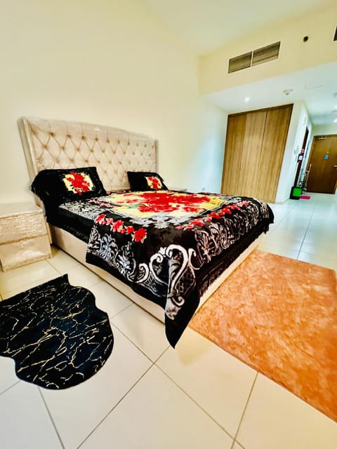 Cozy Beachfront Stay in Luxury Studio Apartment in Ajman