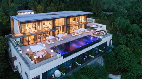 Property building, Night