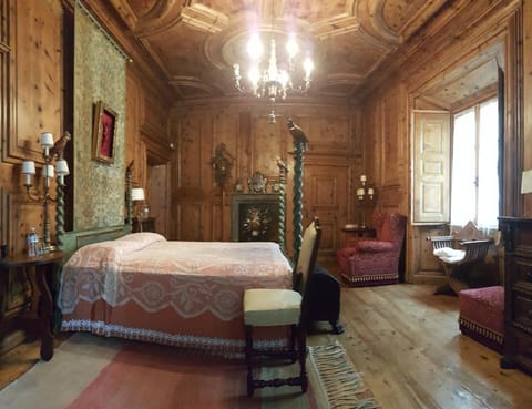 Day, Photo of the whole room