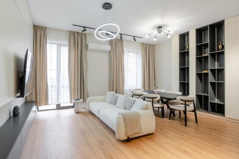 Communal lounge/ TV room, TV and multimedia, Living room, Seating area