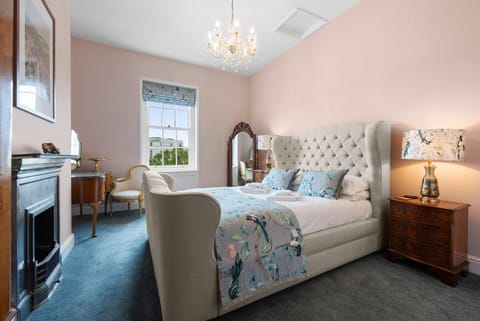 Bedroom, Sea view, fireplace, hair dryier