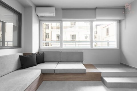 Living room, Seating area, air conditioner