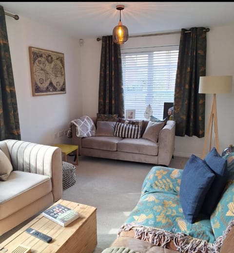 3 bed house Stratford-upon-Avon, River, Theatre and Restaurants Apartment in Stratford-upon-Avon