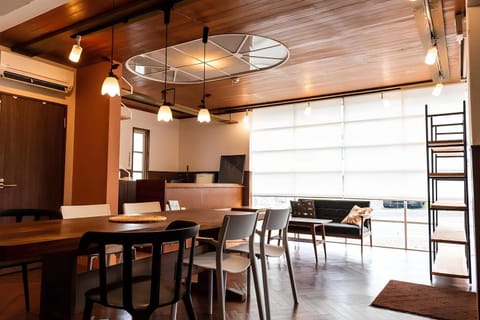 Living room, Dining area, air conditioner