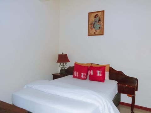 Ngena Sleep and Go Goodwood Hotel in Cape Town