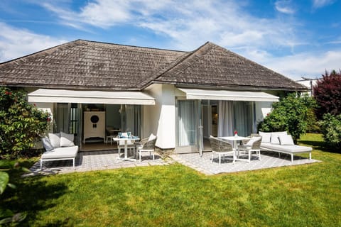 Property building, Garden, Garden view