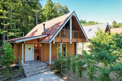 Property building, Day, Garden, Garden view
