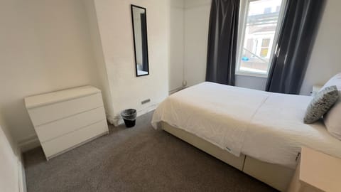 Comfortable room 1 Vacation rental in Bristol