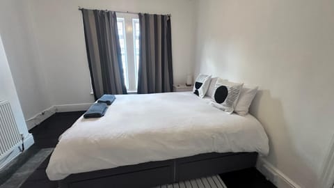 Perfect room 4 Vacation rental in Bristol