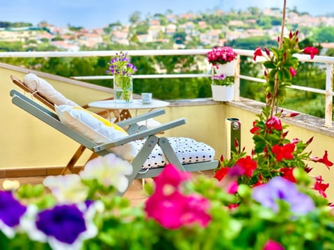 Natural landscape, View (from property/room), Balcony/Terrace, Balcony/Terrace