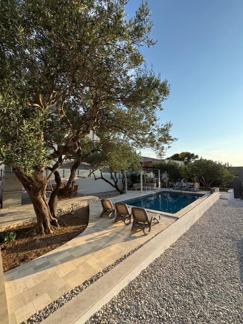 Artemis Poolhouse Apartments Apartment in Baška Voda