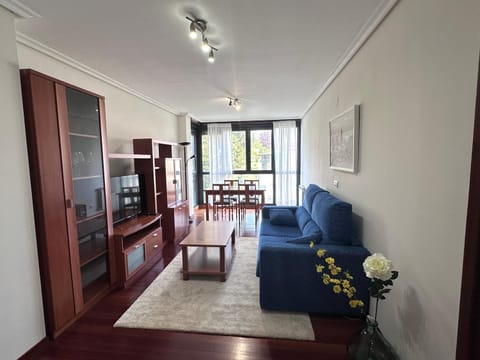 TV and multimedia, Living room, Dining area