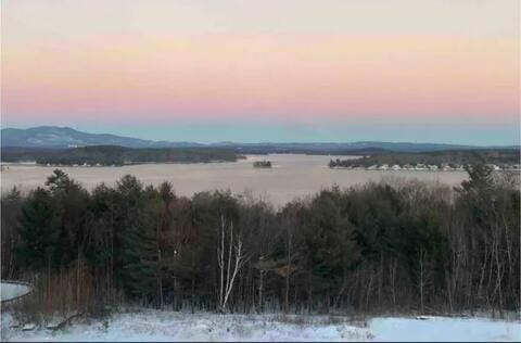 Lakeview Winni Condo with Kitchenette Weirs Beach Apartment in Laconia