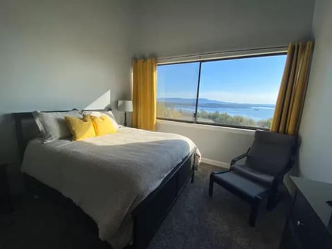 Lakeview Winni Condo with Kitchenette Weirs Beach Apartment in Laconia